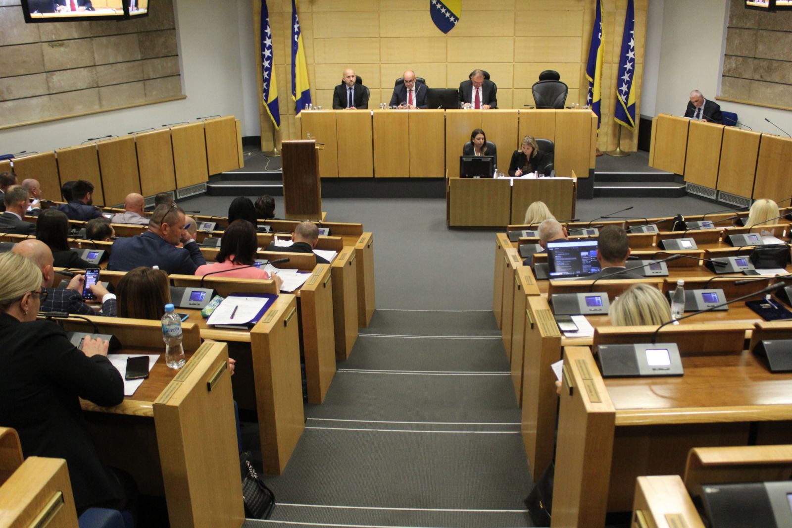 Dom naroda Federalnog parlamenta prihvatio dvije odluke o zaduženju, podršku dobila i Strategija za prevenciju ovisnosti